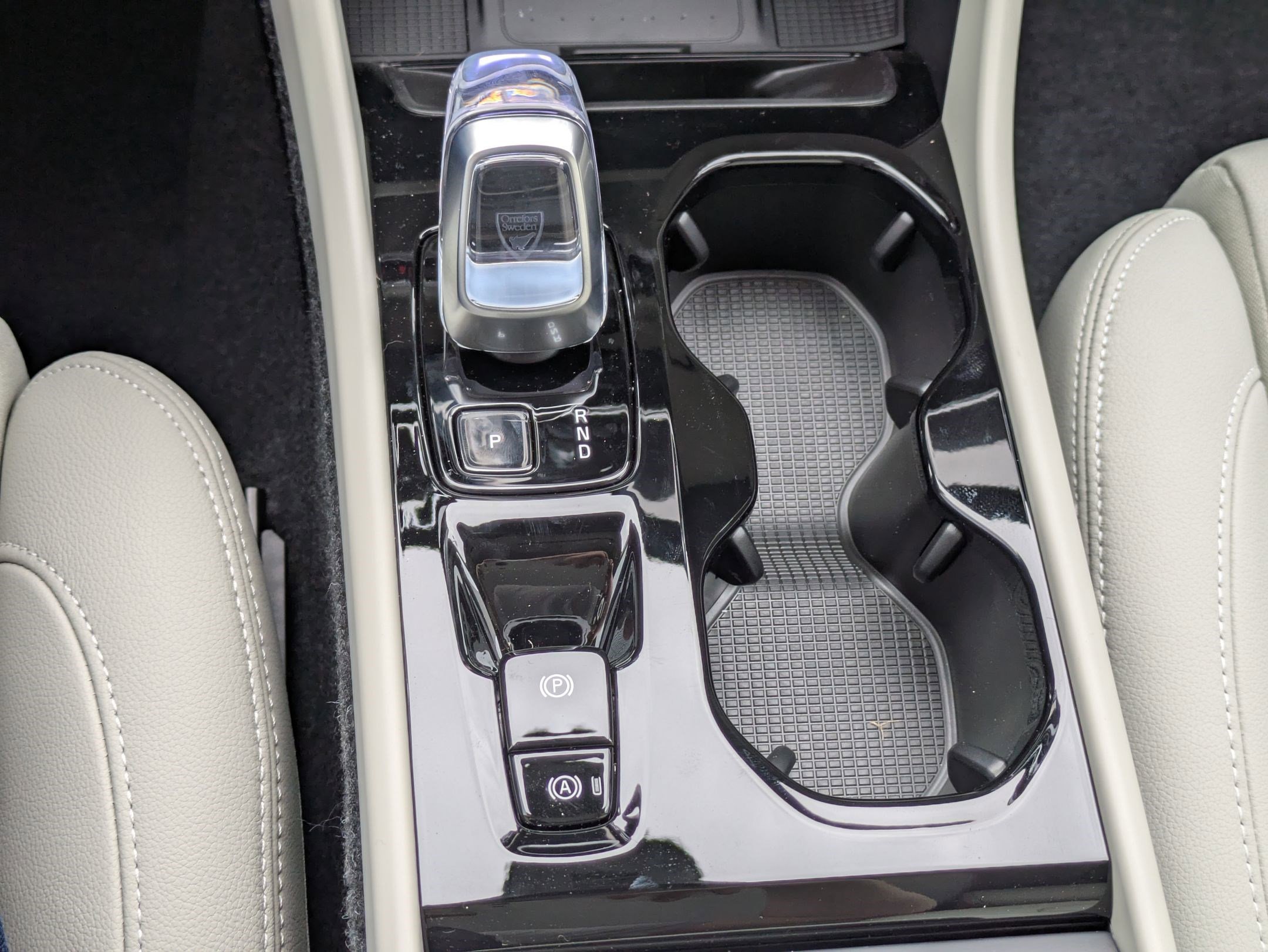 New 2026 Volvo XC40 B5 Ultra w/ Climate Package image 13