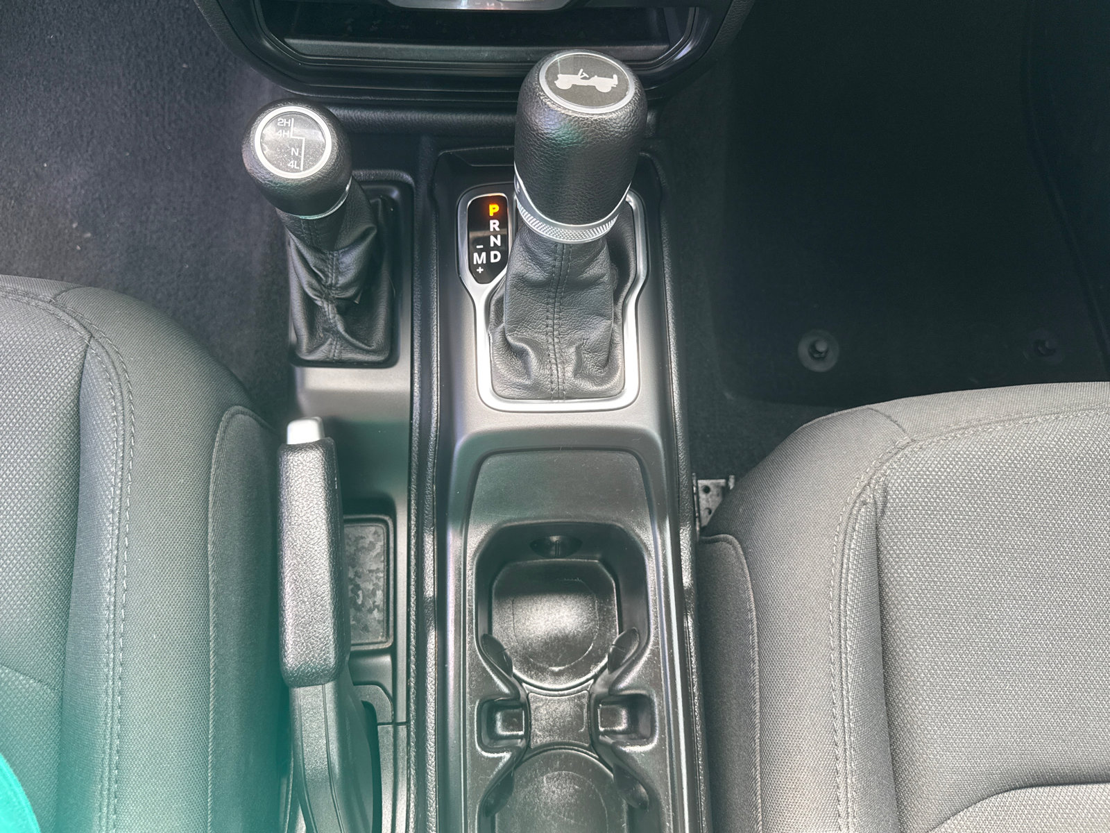 Used 2021 Jeep Wrangler Sport S AWD/4WD image 12