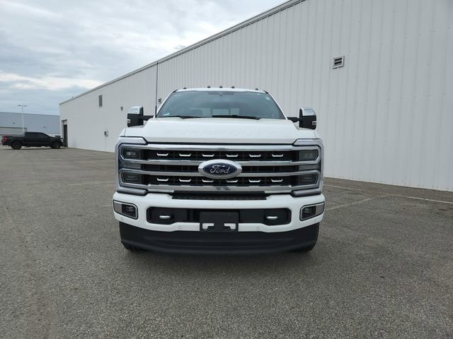 Used 2024 Ford F250 Platinum w/ FX4 Off-Road Package image 3