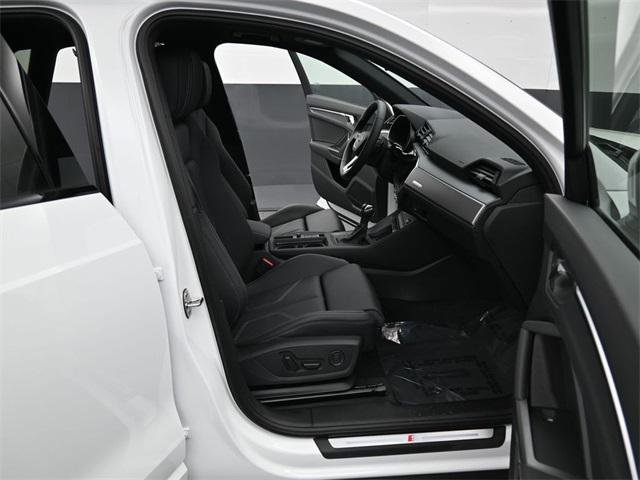 New 2025 Audi Q3 2.0T Premium image 14