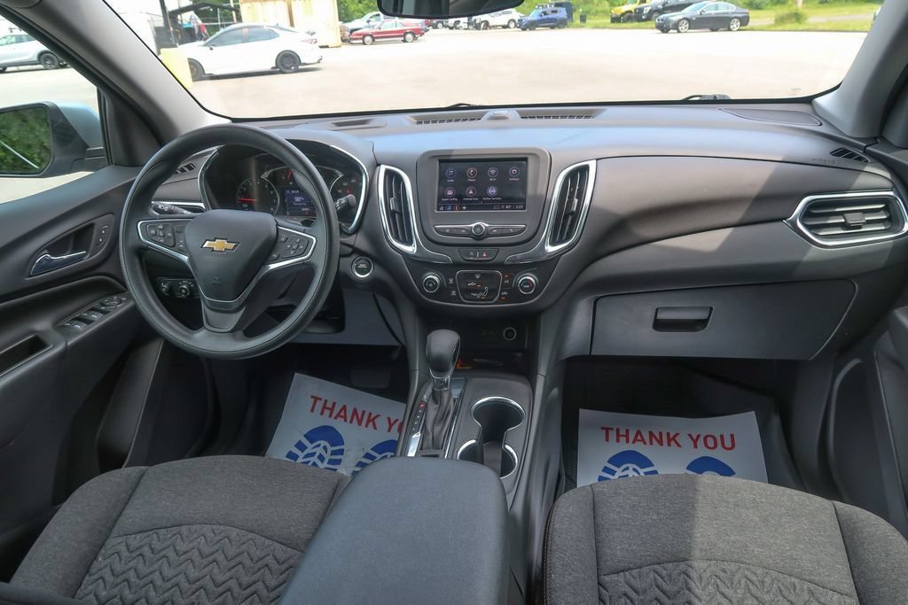 Used 2023 Chevrolet Equinox LT w/ LPO, Floor Liner Package FWD image 16