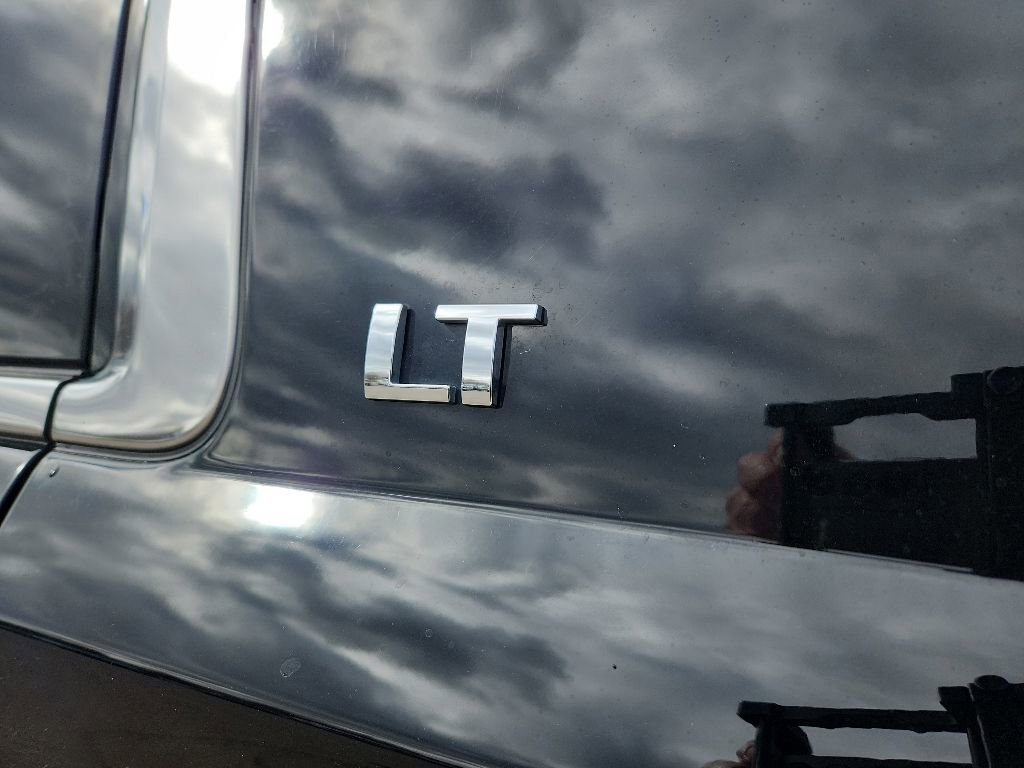 Certified 2020 Chevrolet Suburban LT AWD/4WD image 36