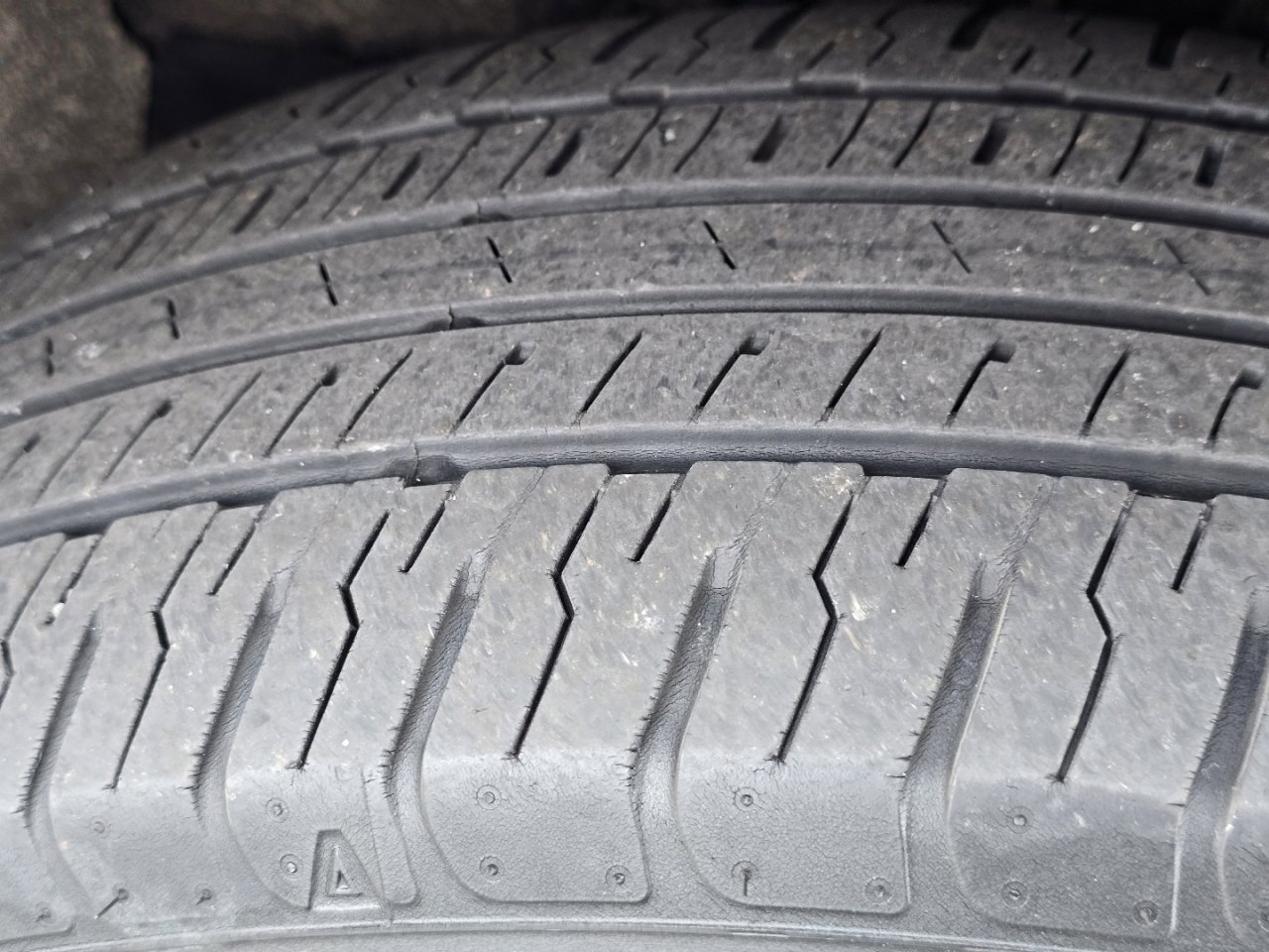 Used 2023 Toyota RAV4 XLE image 19