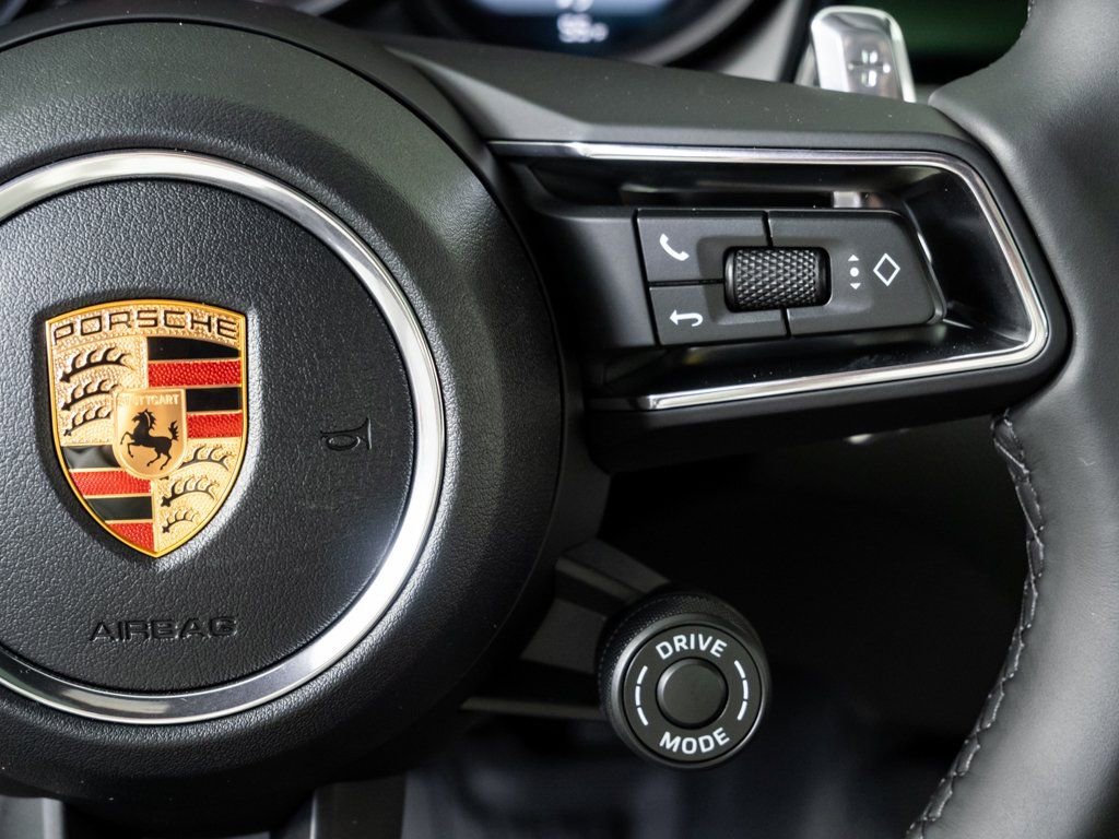 New 2026 Porsche Macan image 11