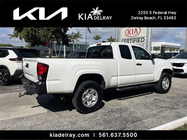 Used 2020 Toyota Tacoma SR image 3