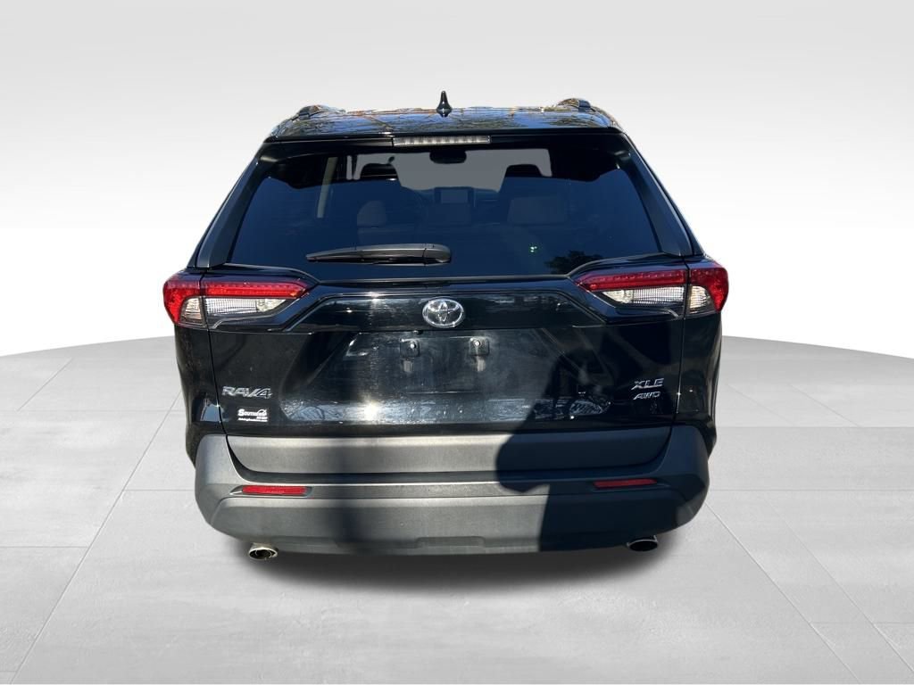 Used 2024 Toyota RAV4 XLE image 4