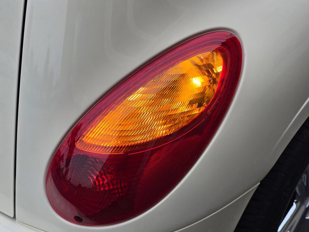 Used 2005 Chrysler PT Cruiser GT FWD image 76