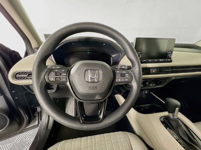 Used 2024 Honda HR-V LX image 12