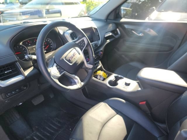 Certified 2024 GMC Terrain SLT w/ Tech Package AWD/4WD image 9