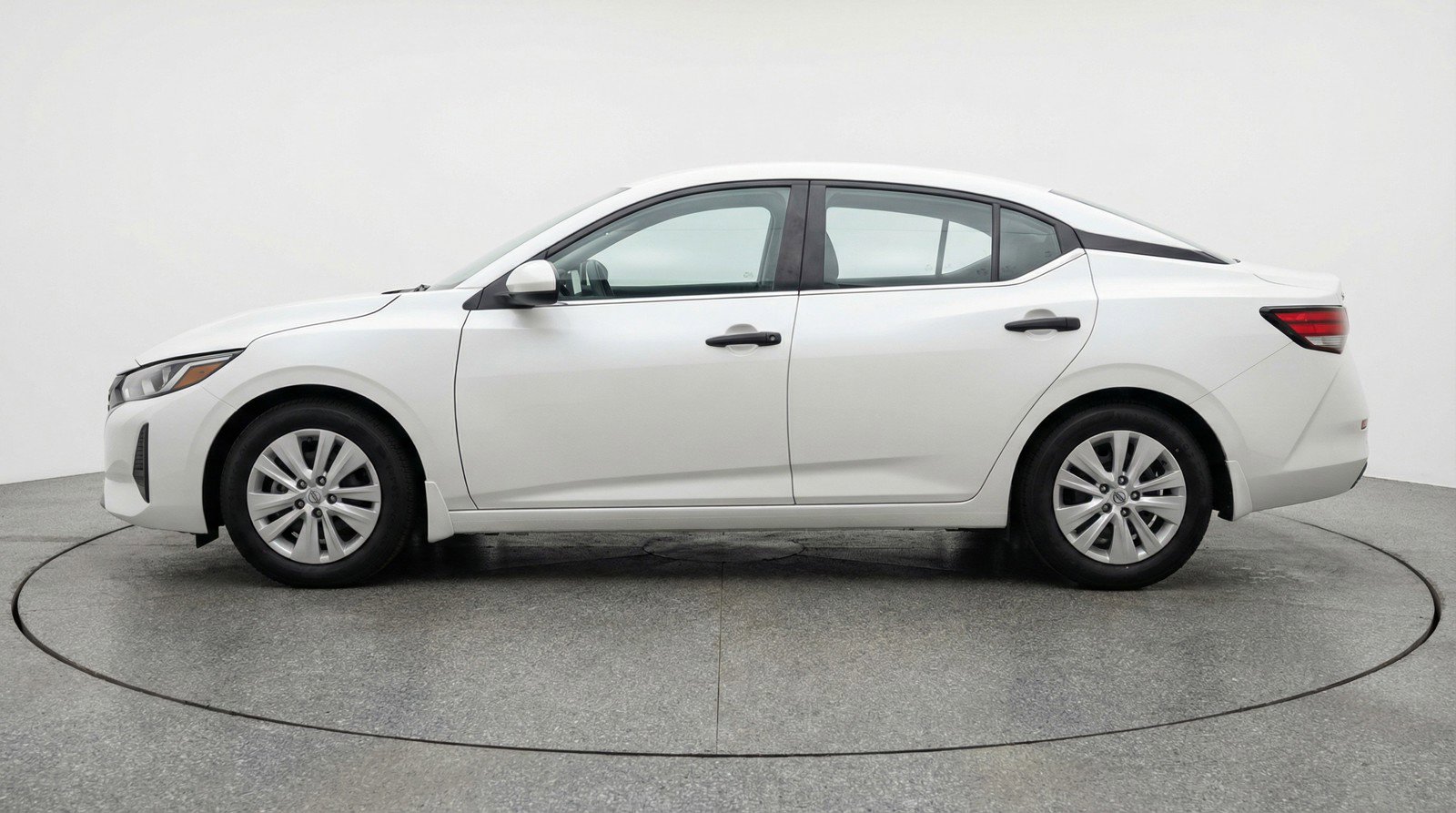 Used 2025 Nissan Sentra S FWD image 5