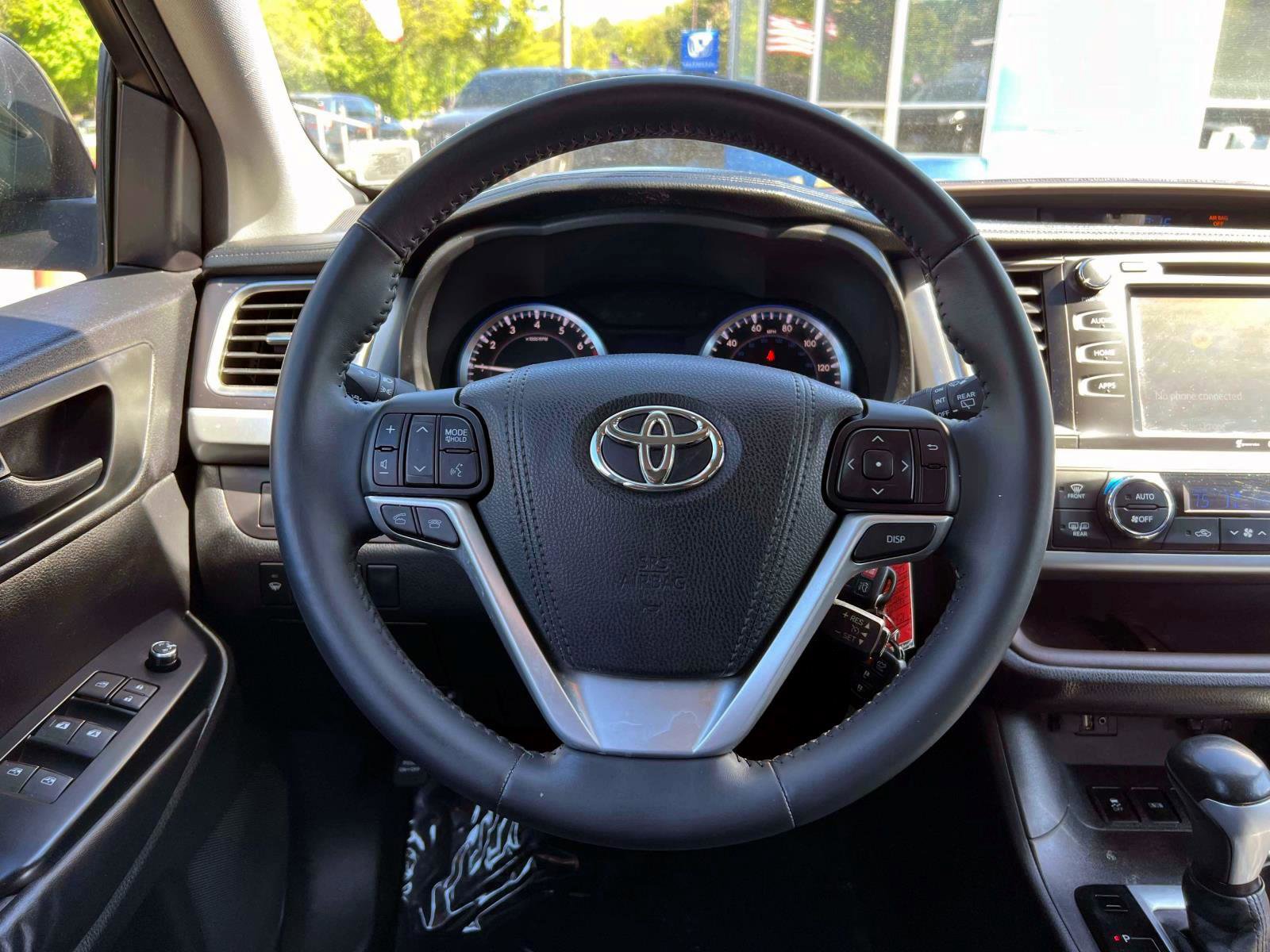 Used 2016 Toyota Highlander Plus AWD/4WD image 13