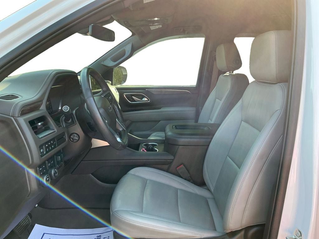 Used 2022 Chevrolet Suburban Z71 w/ Z71 Off-Road Package AWD/4WD image 9
