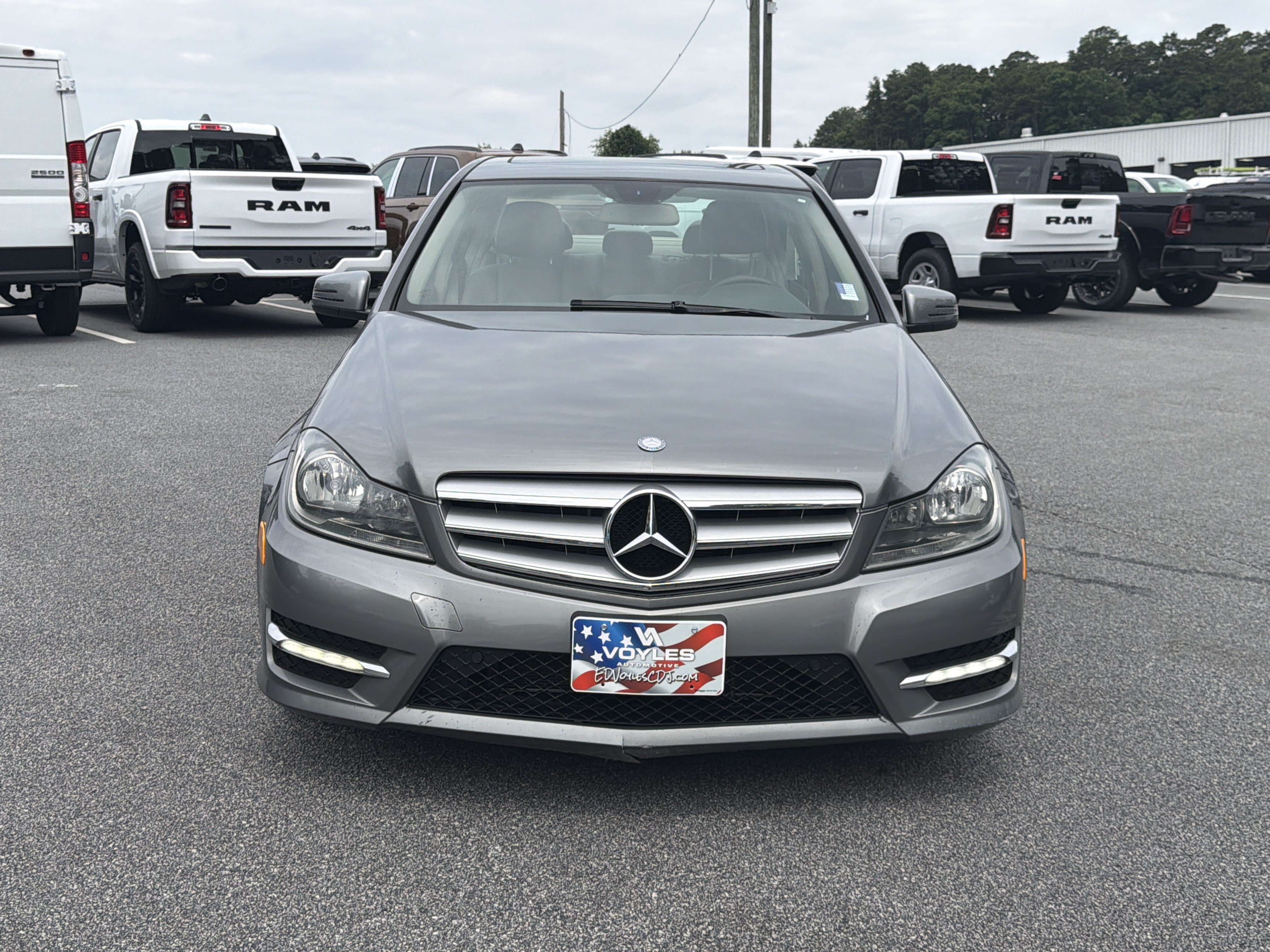 Used 2012 Mercedes-Benz C 300 4MATIC Sedan image 4