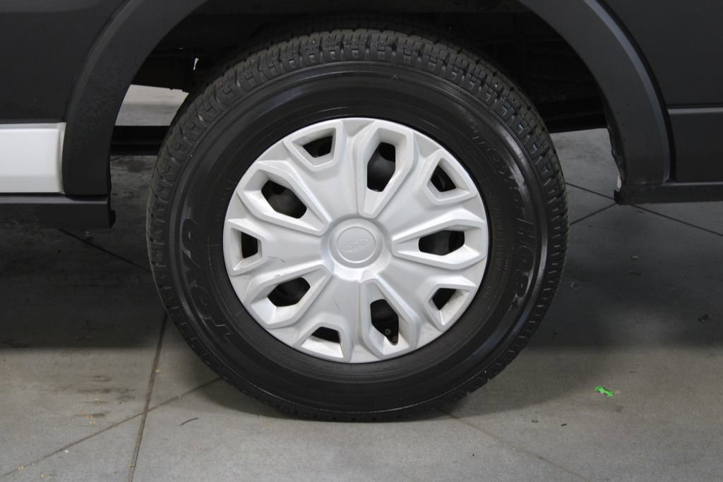 Used 2023 Ford Transit 350 XLT image 18