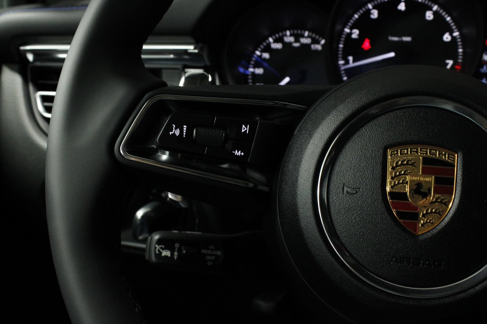 New 2026 Porsche Macan AWD/4WD image 23