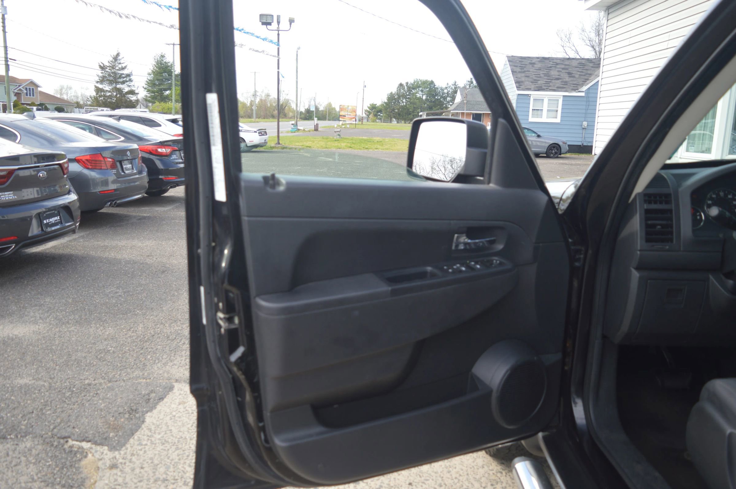 Used 2010 Jeep Liberty Sport image 22