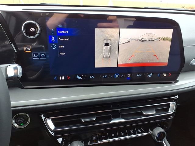 New 2026 Chevrolet Traverse LT w/ Driver Confidence Package image 15