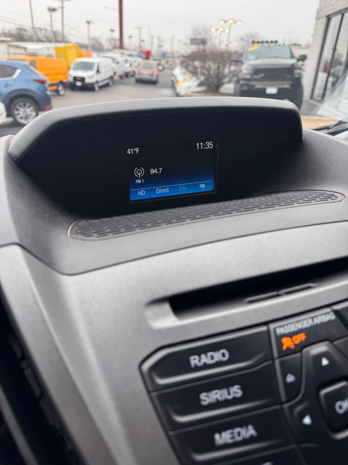 Used 2019 Ford Transit 250 130 Low Roof RWD image 20