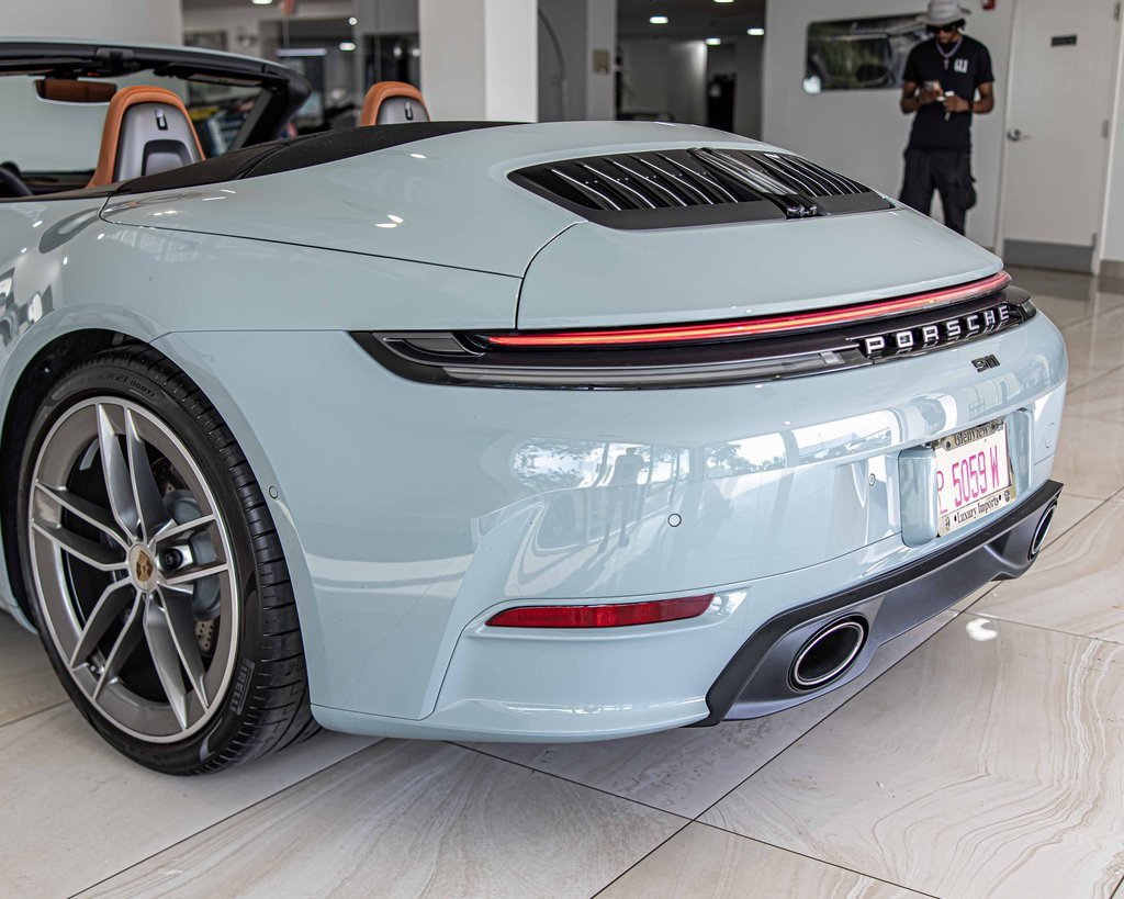 Used 2025 Porsche 911 Carrera image 15