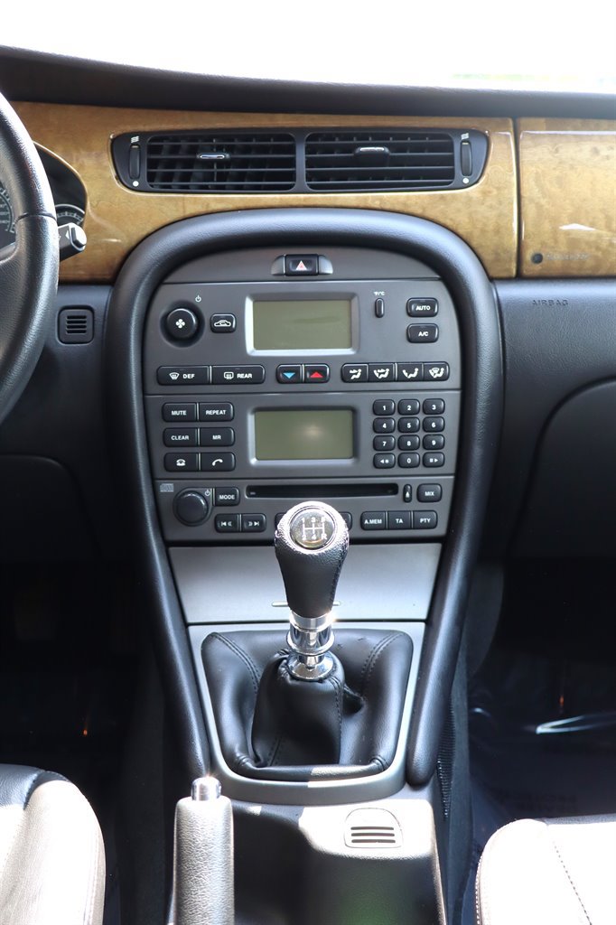 Used 2004 Jaguar X-TYPE 2.5 AWD/4WD image 13