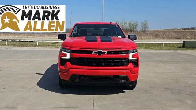 Used 2023 Chevrolet Silverado 1500 RST w/ Rally Edition AWD/4WD image 3
