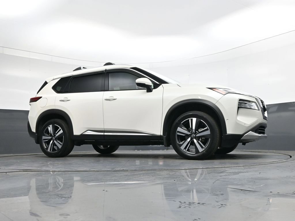 Used 2022 Nissan Rogue Platinum w/ Head-Up Display Package image 38