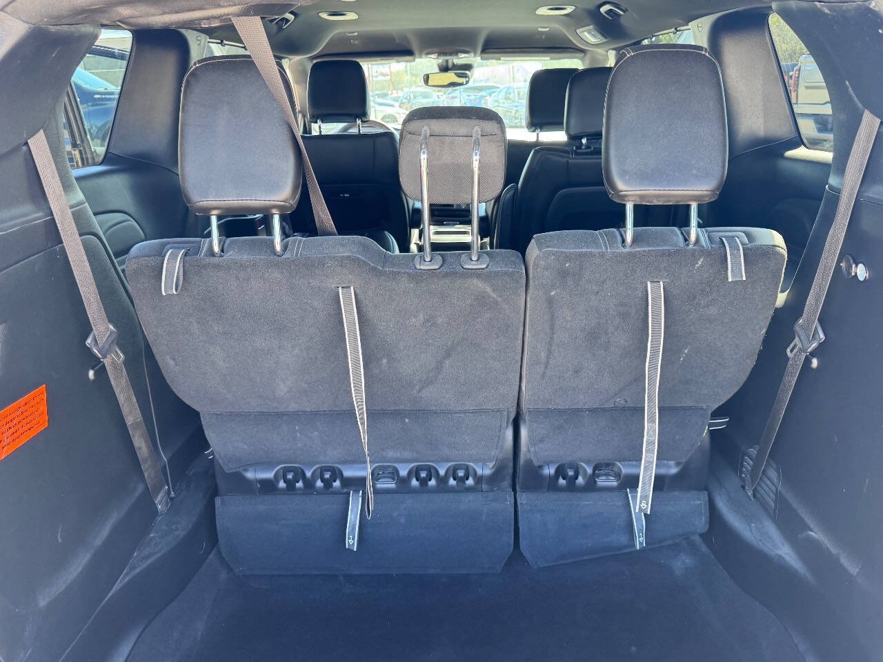 Used 2027 Chrysler Pacifica Select FWD image 17