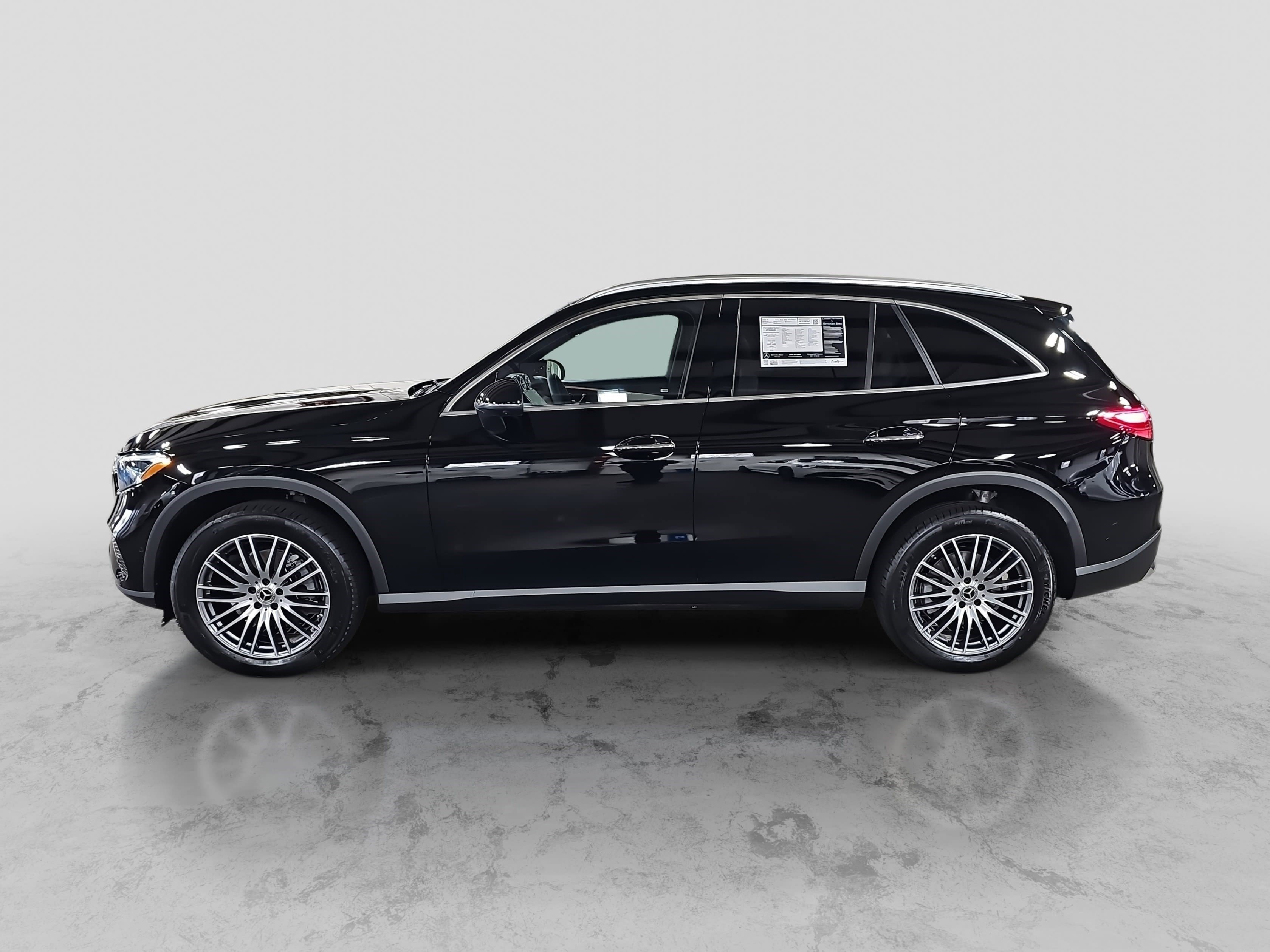 Certified 2026 Mercedes-Benz GLC 300 GLC 300 image 9