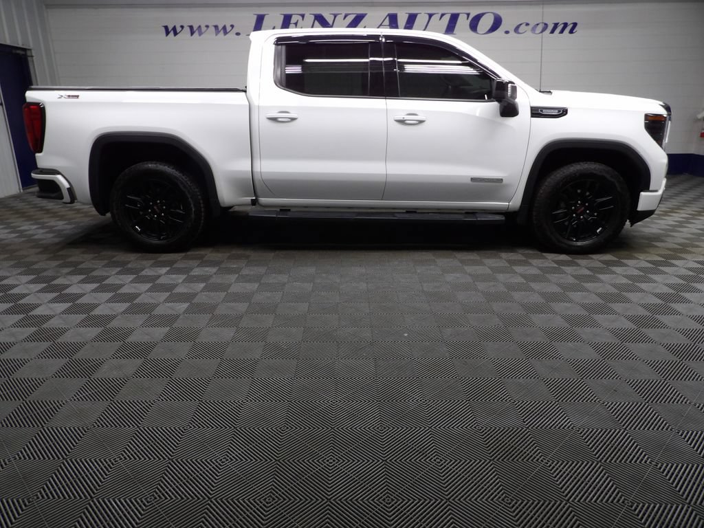 Used 2025 GMC Sierra 1500 Elevation w/ Elevation Premium Package AWD/4WD image 2