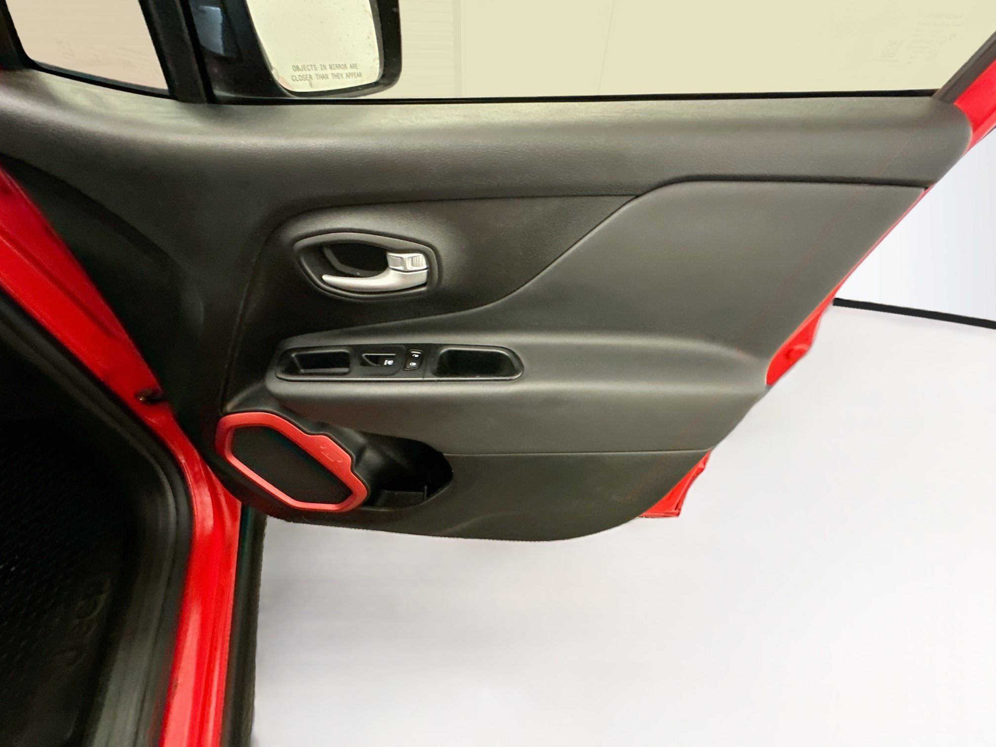 Used 2023 Jeep Renegade Trailhawk AWD/4WD image 32