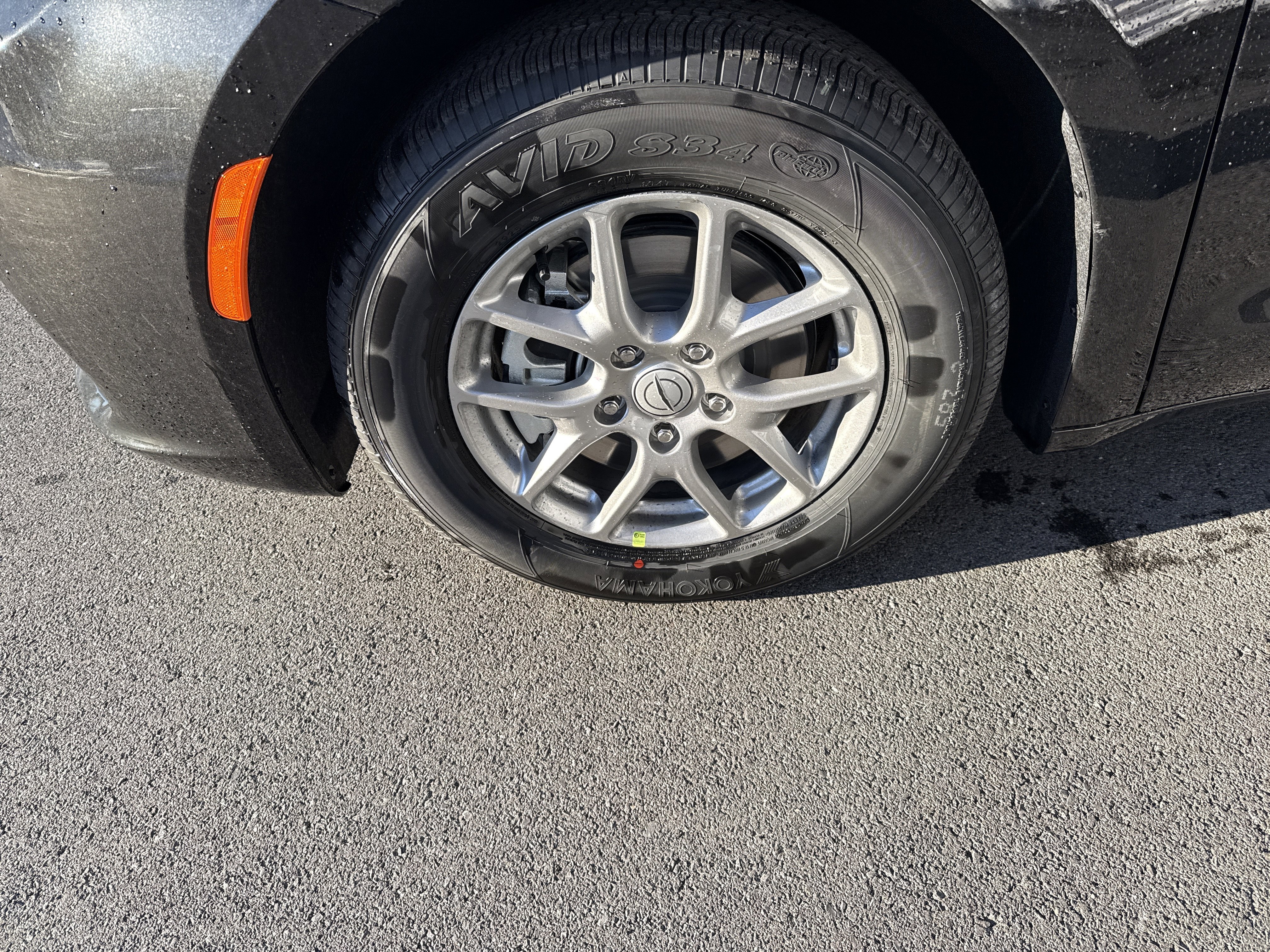 New 2026 Chrysler Pacifica Select image 11