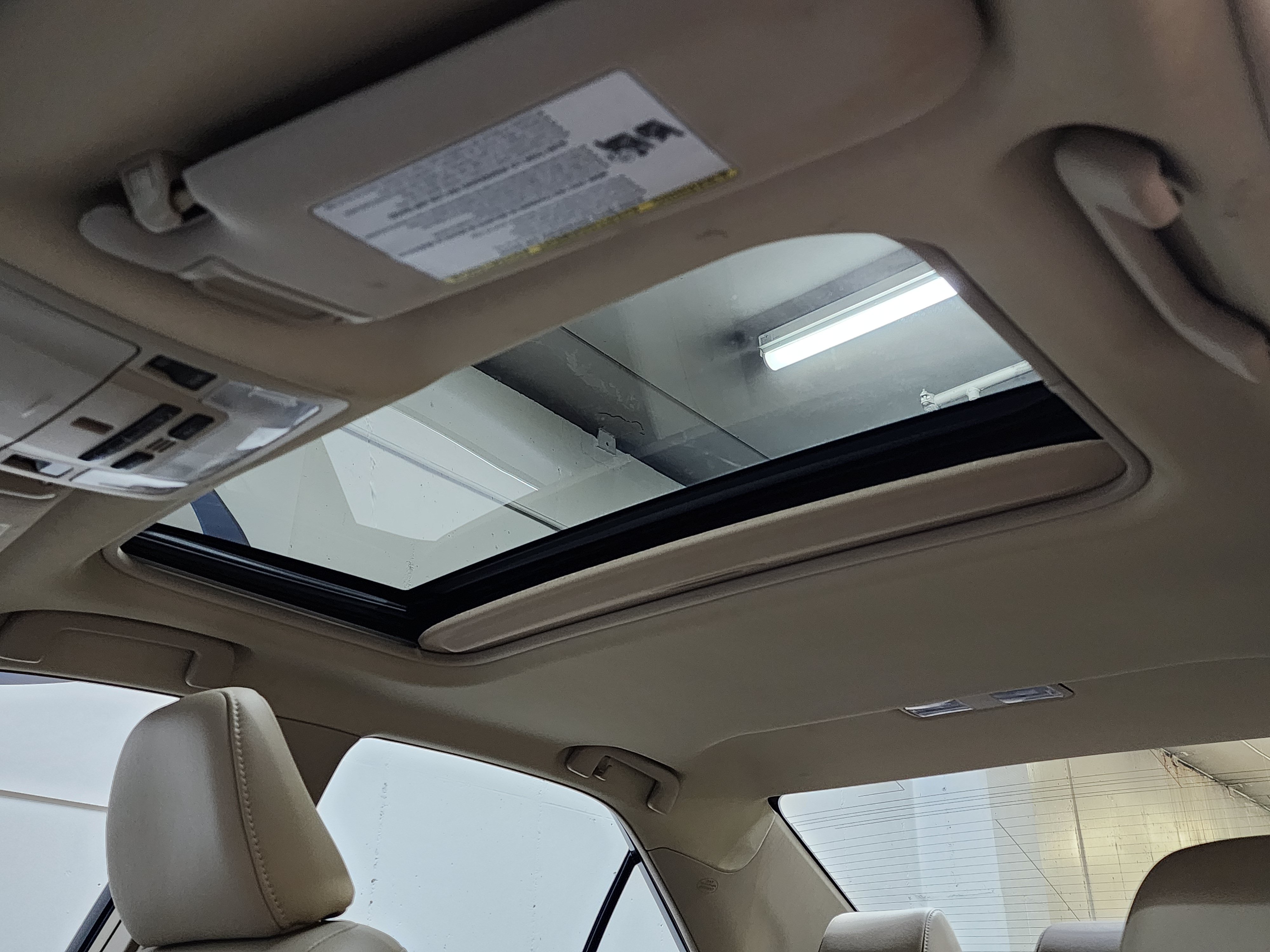 Used 2014 Toyota Camry XLE FWD image 25