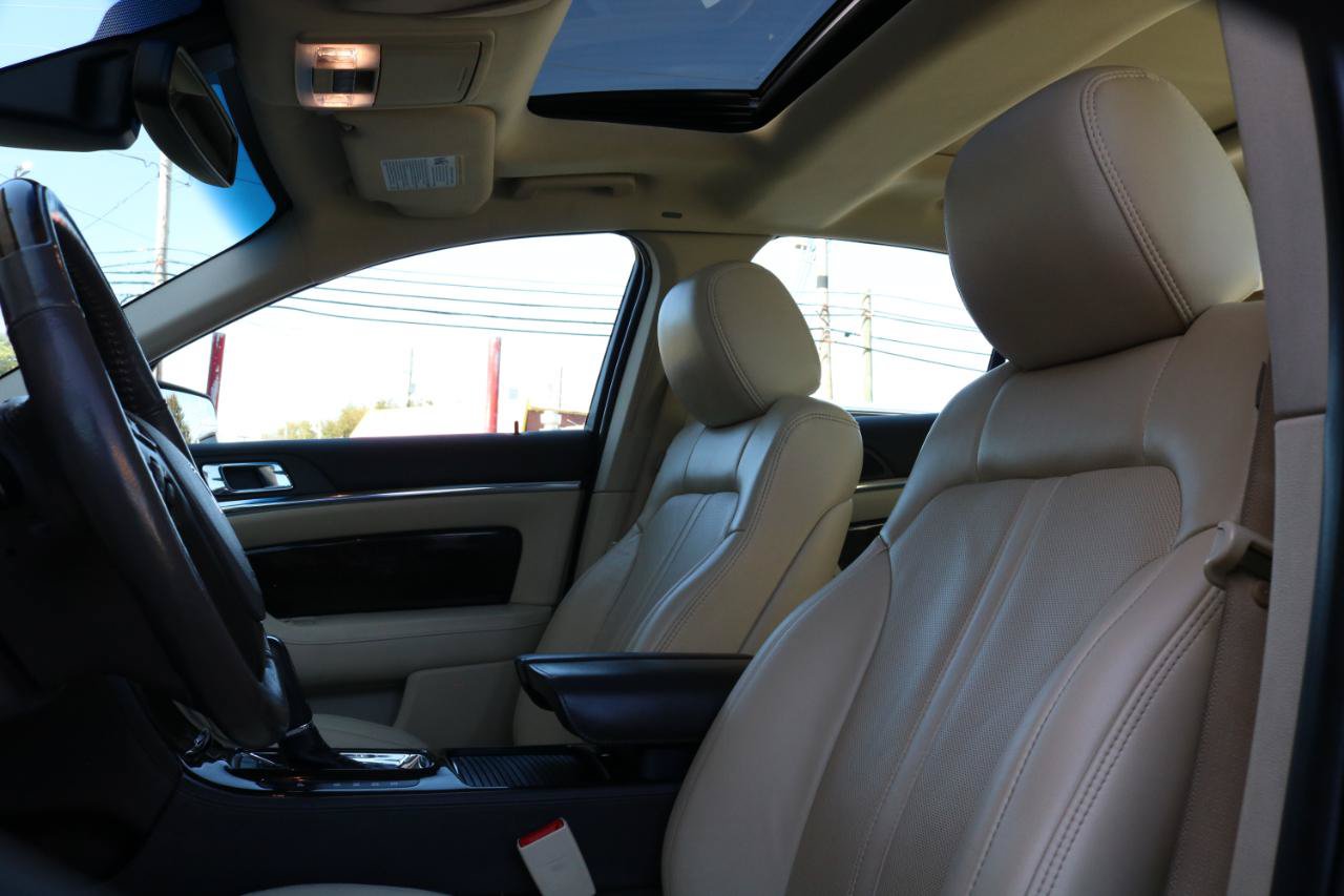 Used 2015 Lincoln MKS AWD w/ Equipment Group 201A image 18