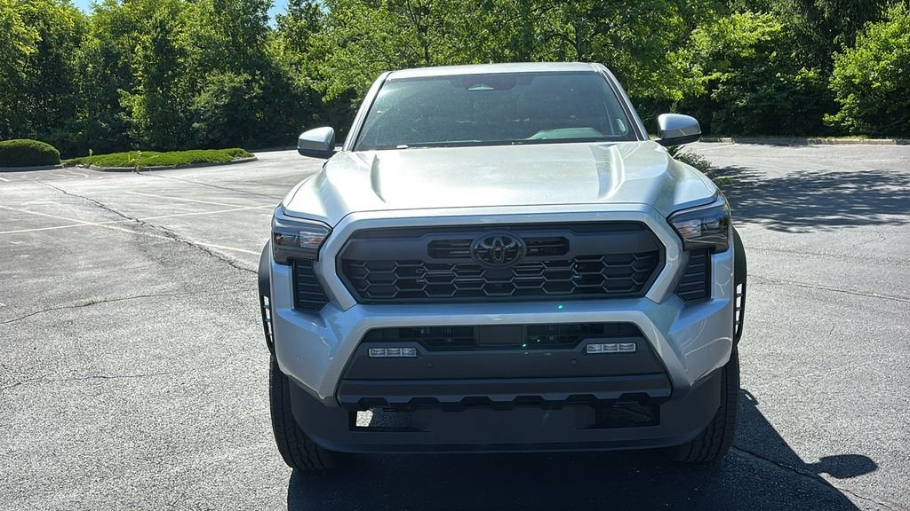 New 2026 Toyota Tacoma TRD Off-Road w/ TRD Off Road Upgrade Package AWD/4WD image 8