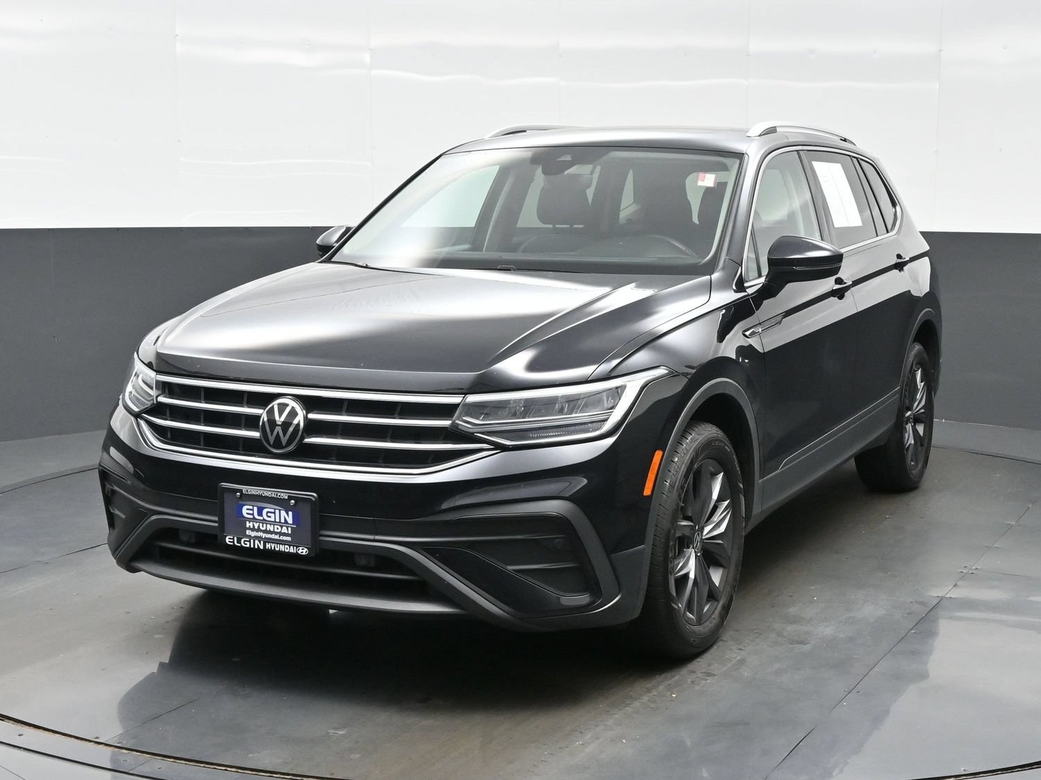 Used 2022 Volkswagen Tiguan SE