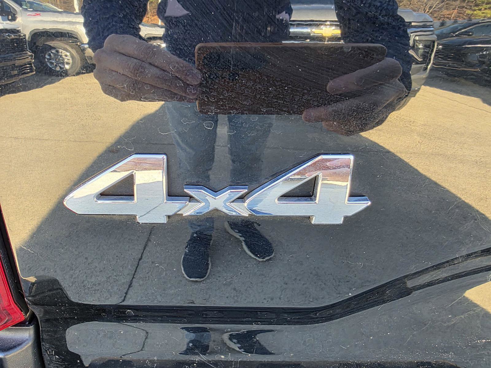 Used 2020 Toyota Tacoma SR5 image 21