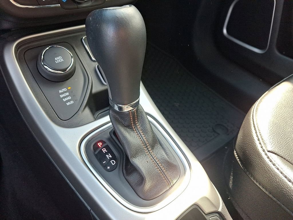 Used 2020 Jeep Compass Latitude w/ Popular Equipment Group image 15