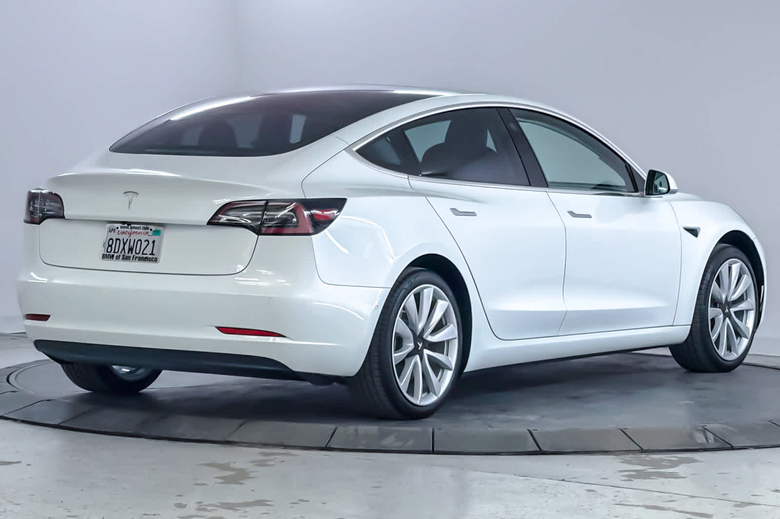 Used 2018 Tesla Model 3 Long Range RWD image 2