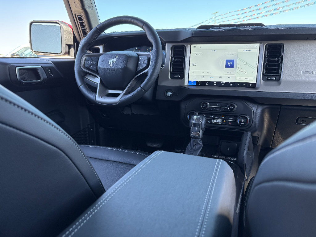 New 2026 Ford Bronco Outer Banks w/ Sasquatch Package image 25