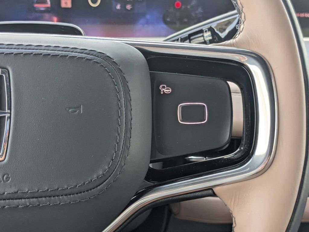 New 2026 Lincoln Navigator Black Label AWD/4WD image 30