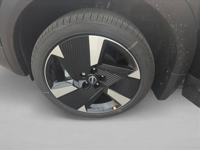 New 2026 Nissan Kicks SR image 15