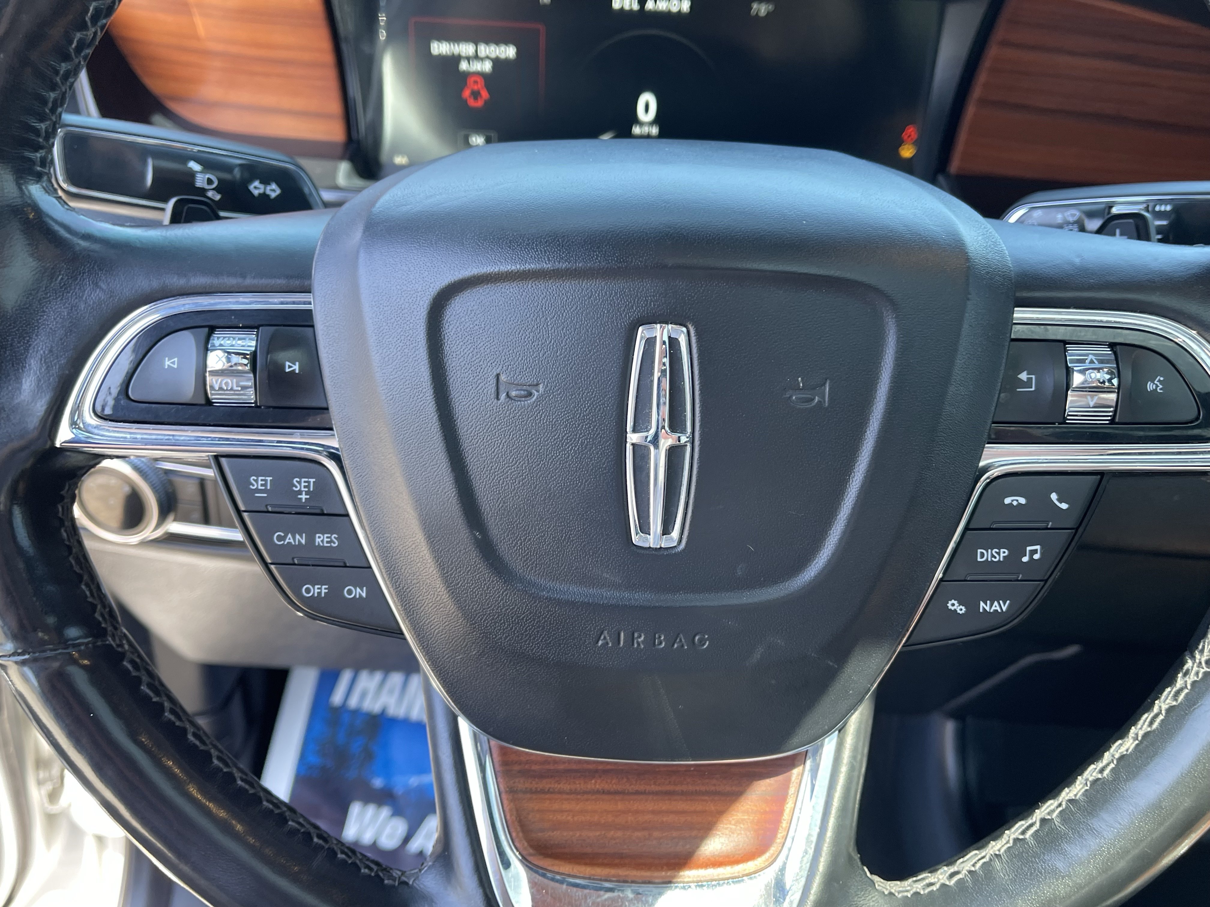 Used 2019 Lincoln Navigator Select AWD/4WD image 18