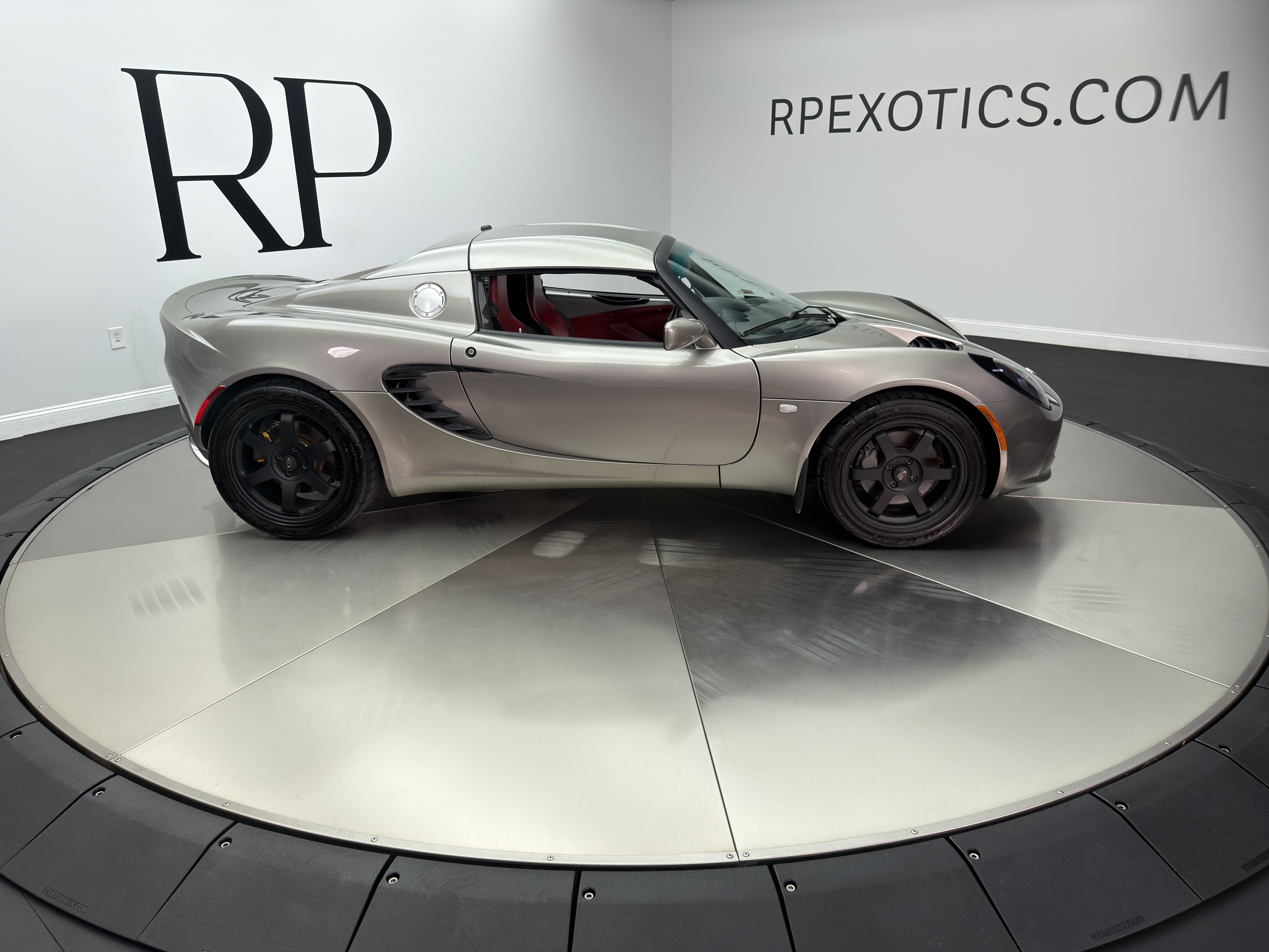 Used 2005 Lotus Elise RWD image 15