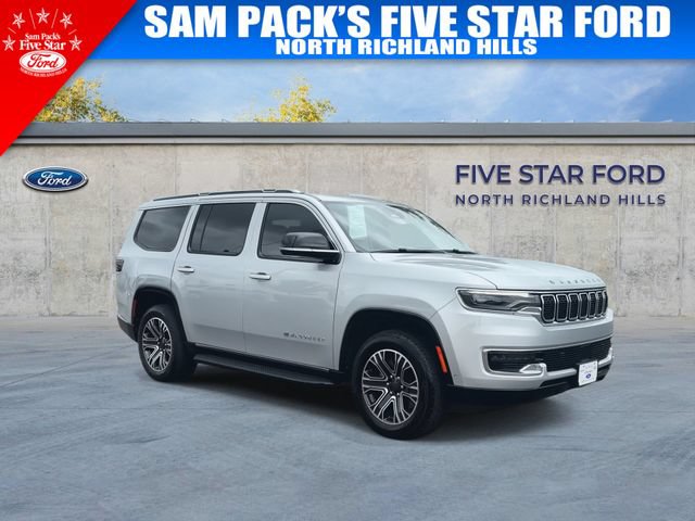 Used 2024 Jeep Wagoneer 4WD w/ Premium Group I image 2