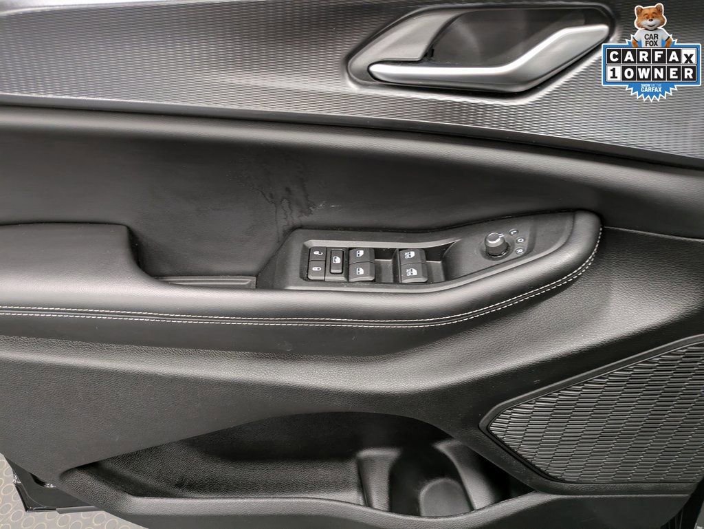 Used 2024 Jeep Grand Cherokee L Altitude image 10