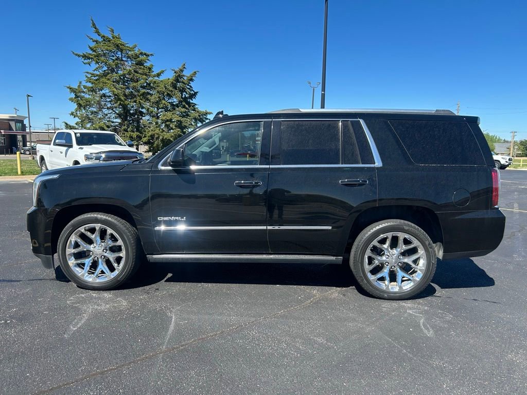 Used 2020 GMC Yukon Denali w/ Denali Premium Package image 6