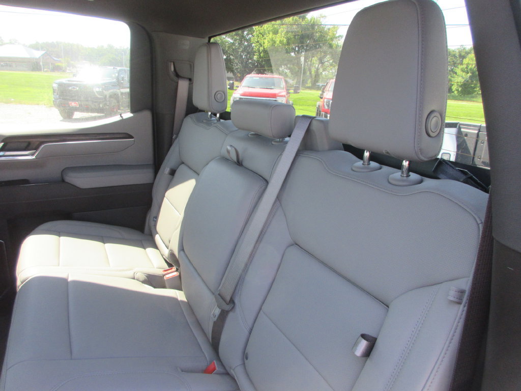 New 2026 GMC Sierra 1500 SLT w/ SLT Premium Package AWD/4WD image 14