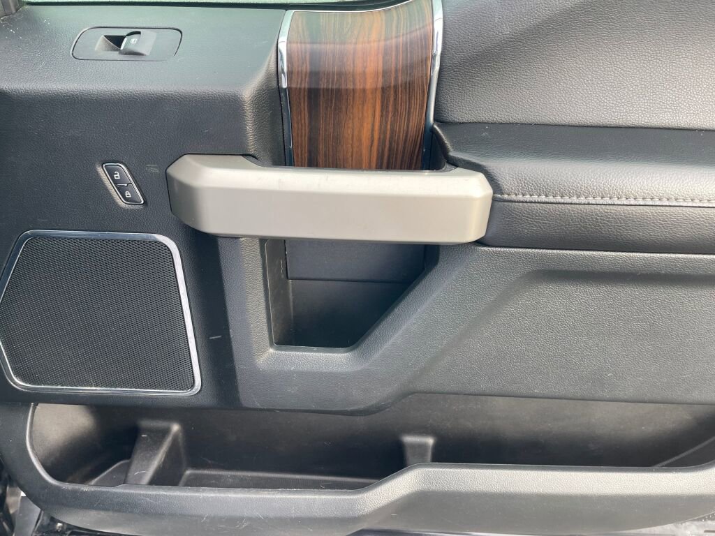 Used 2016 Ford F150 Lariat image 22