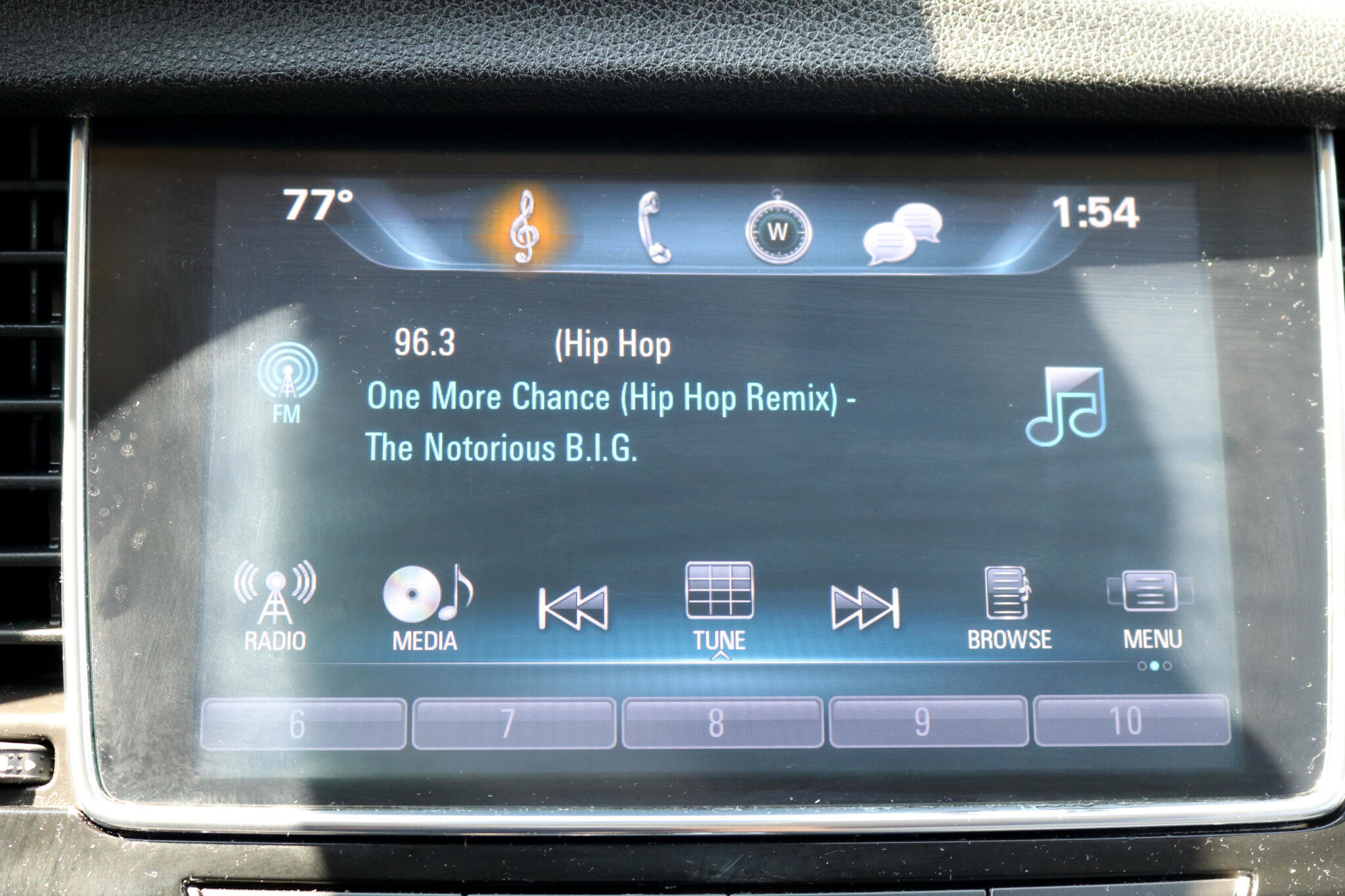 Used 2018 Buick Encore Preferred image 24