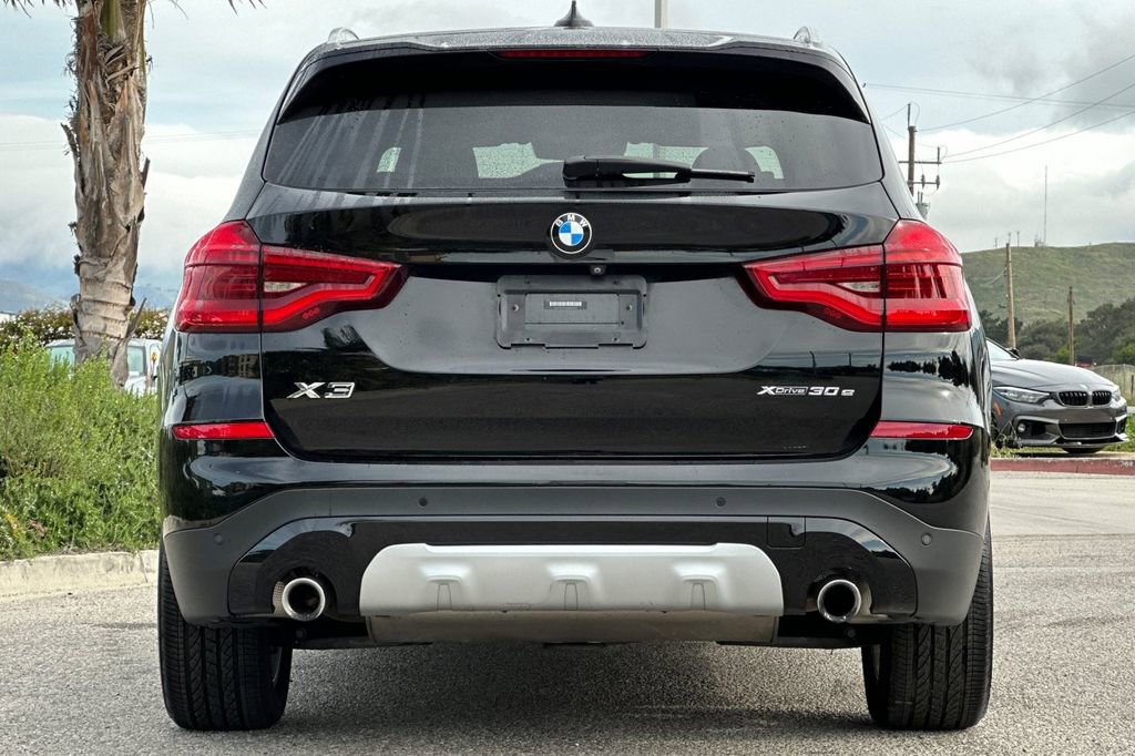 Used 2021 BMW X3 xDrive30e w/ Premium Package image 4